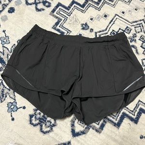 Lululemon hotty hot shorts
